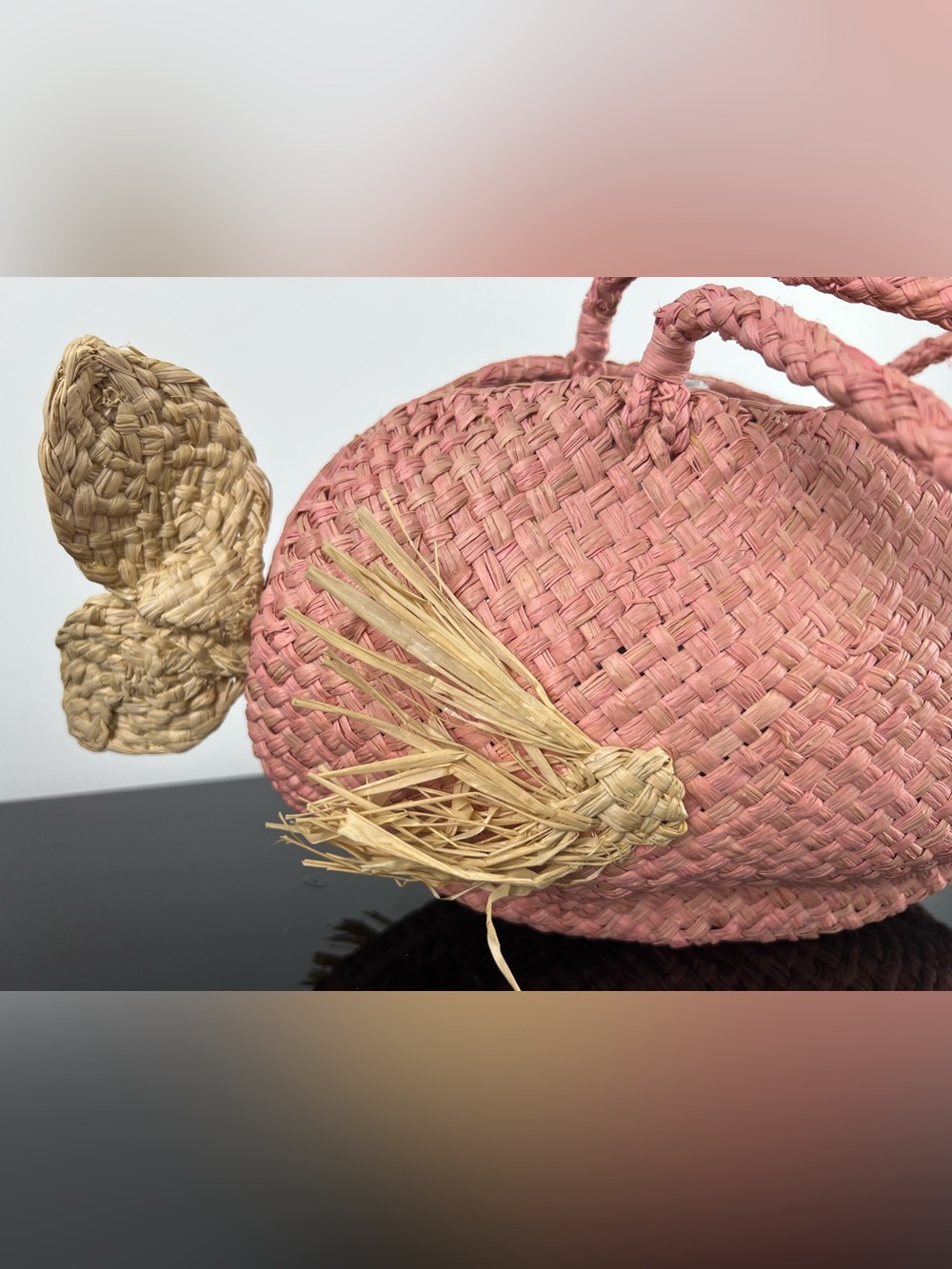Bonpoint Girls Raffia Straw Woven Fish Bag, Pink - Picture 3 of 11